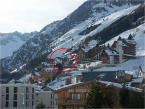 MOYresidence entouree en rouge.jpg